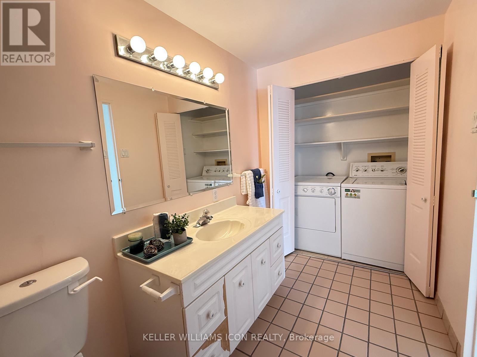 702 - 960 Teron Road