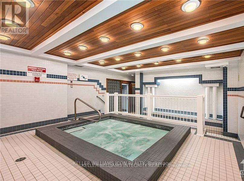 702 - 960 Teron Road