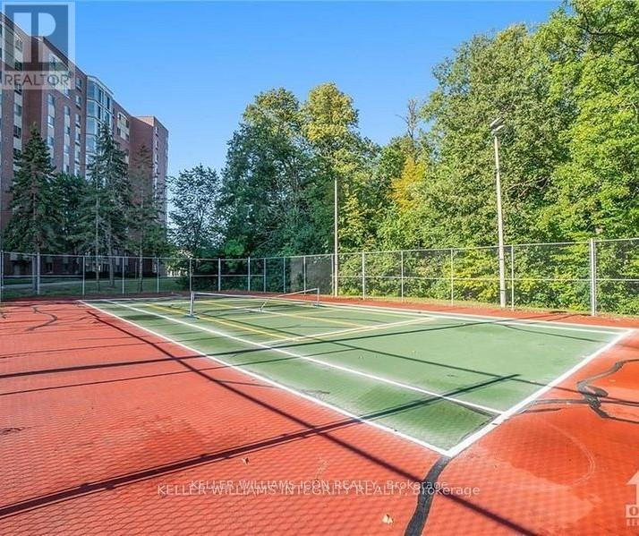 702 - 960 Teron Road