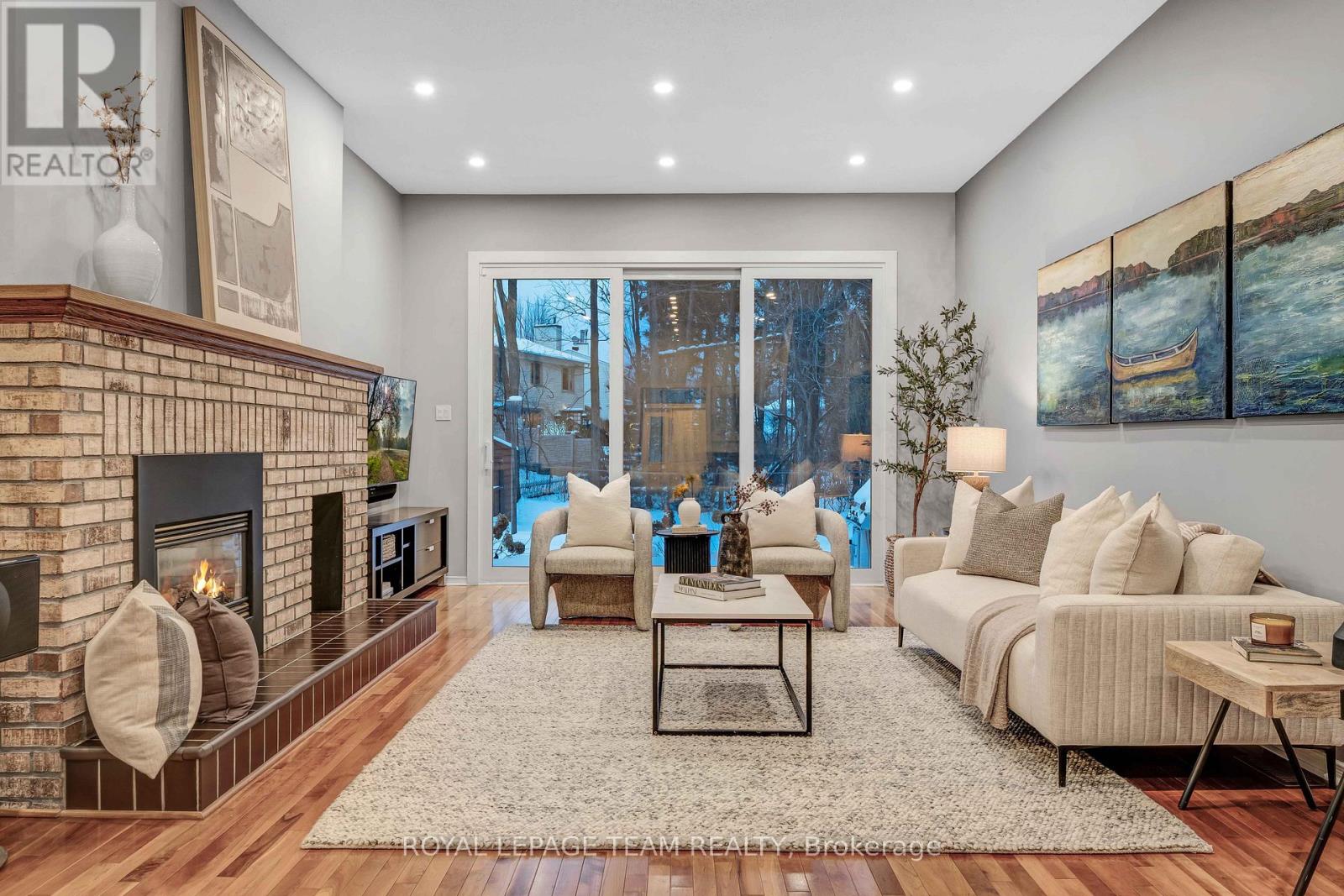 3831 Autumnwood Street