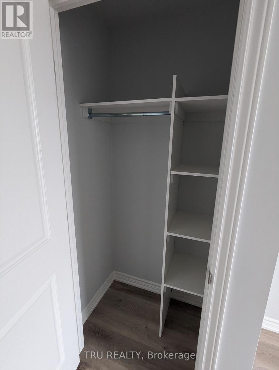 417 - 1350 Hemlock Road