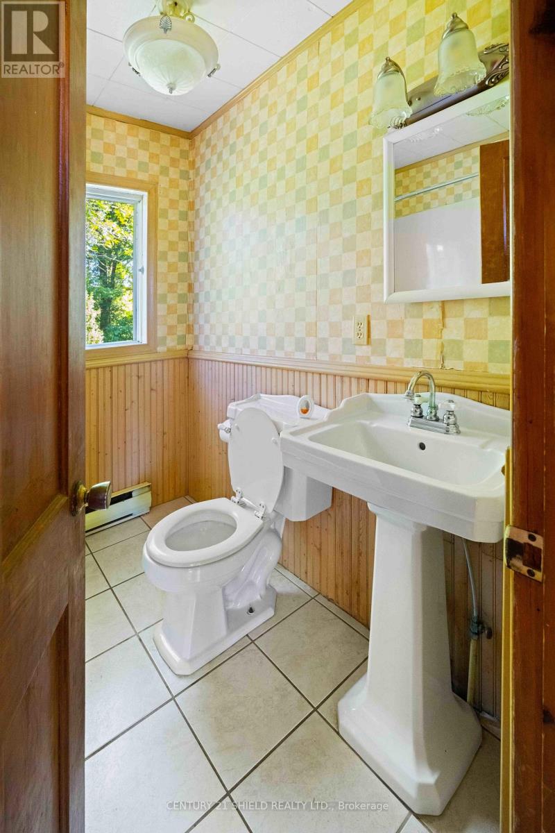 6261 - 911 - 6259 67th Avenue