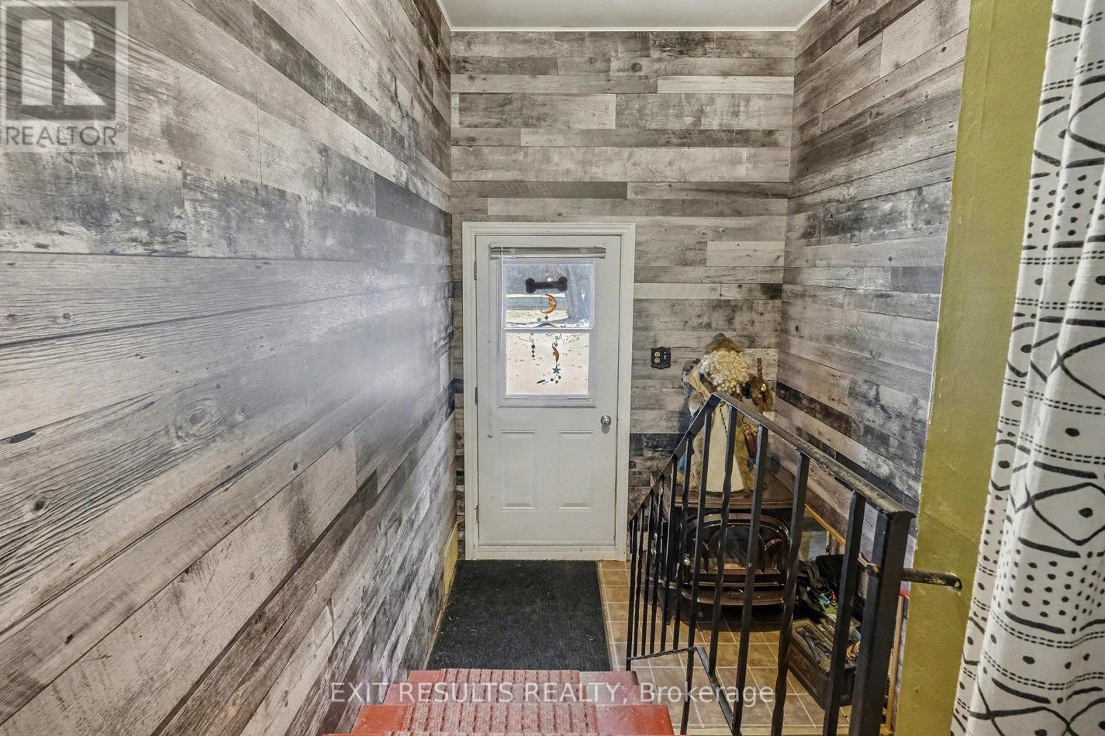 21111 Concession 8 Road