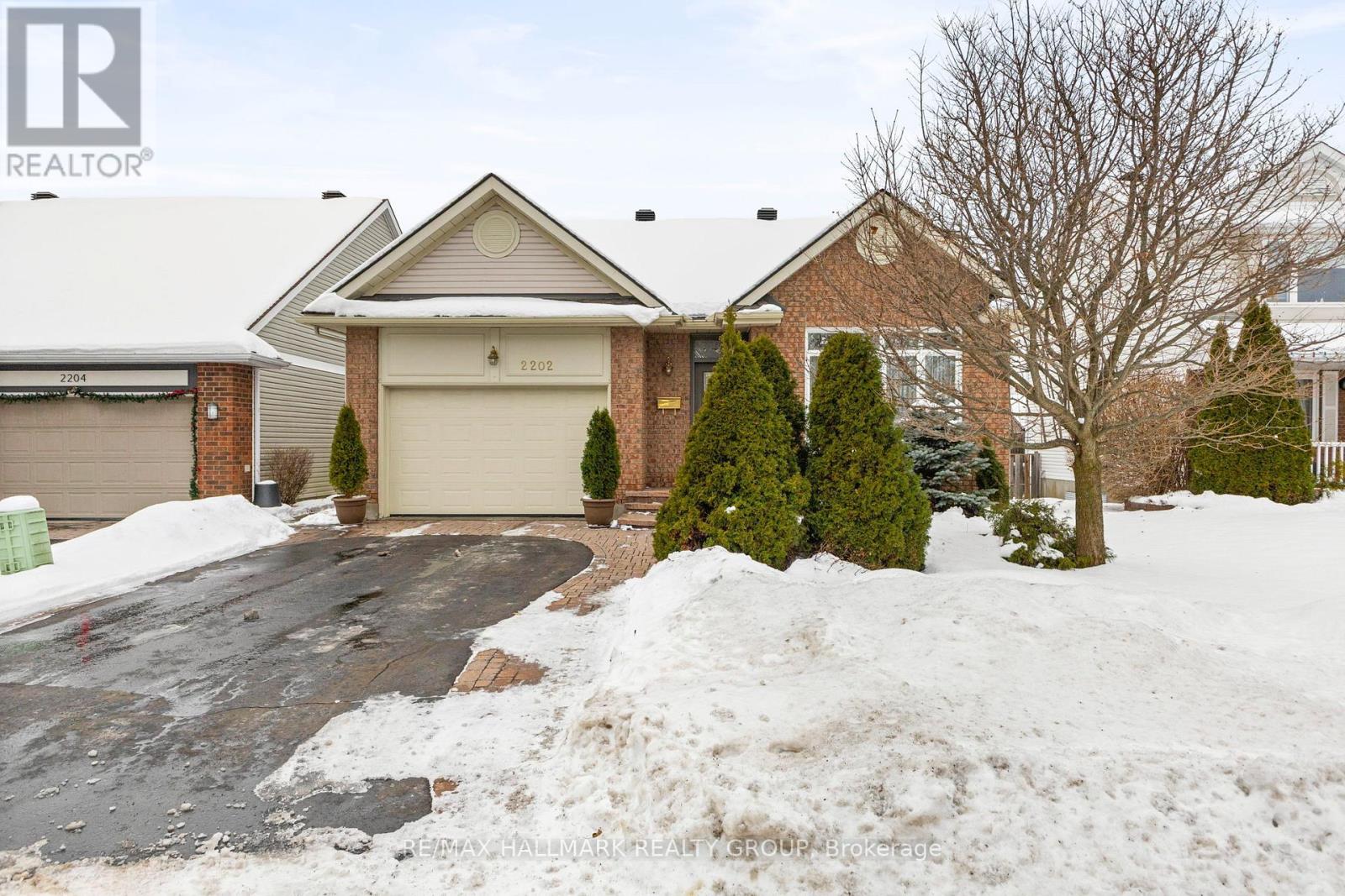 2202 Nature Trail Crescent