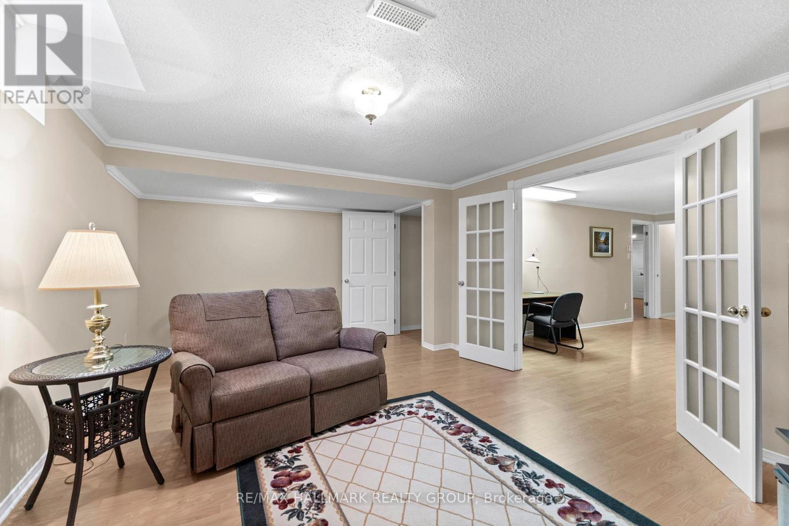 2202 Nature Trail Crescent