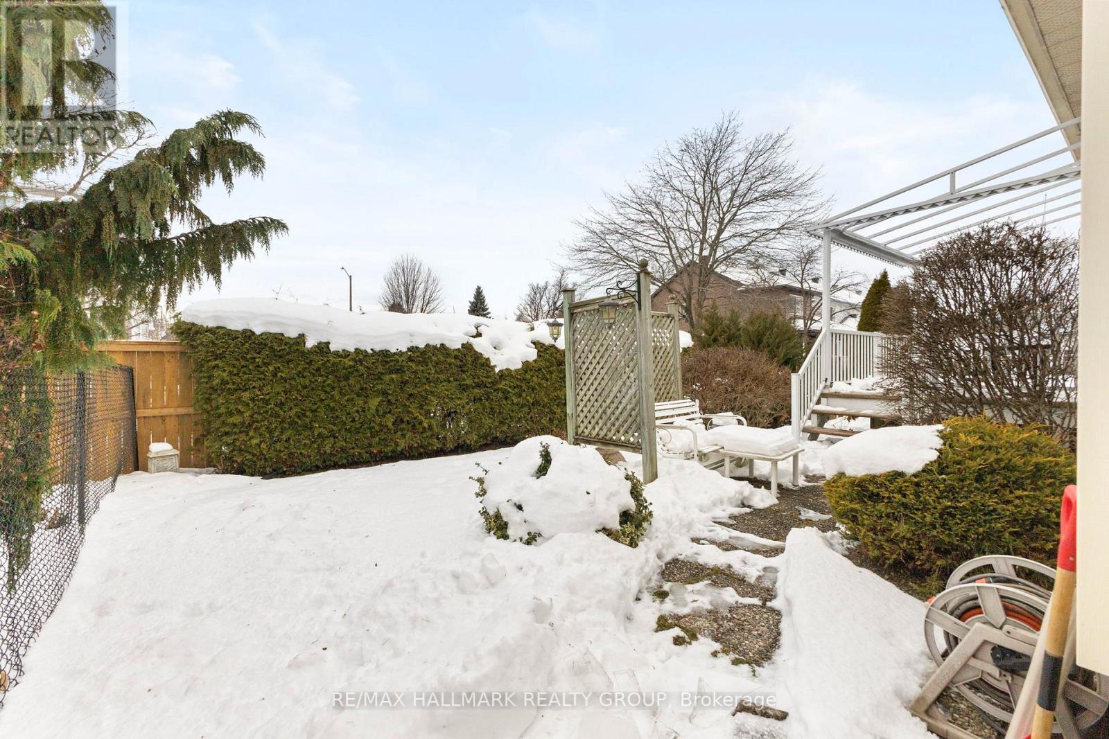 2202 Nature Trail Crescent