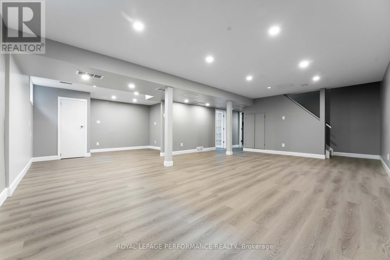 6345 Mattice Avenue N