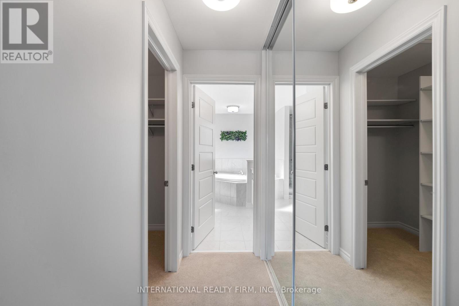 696 Moonflower Crescent