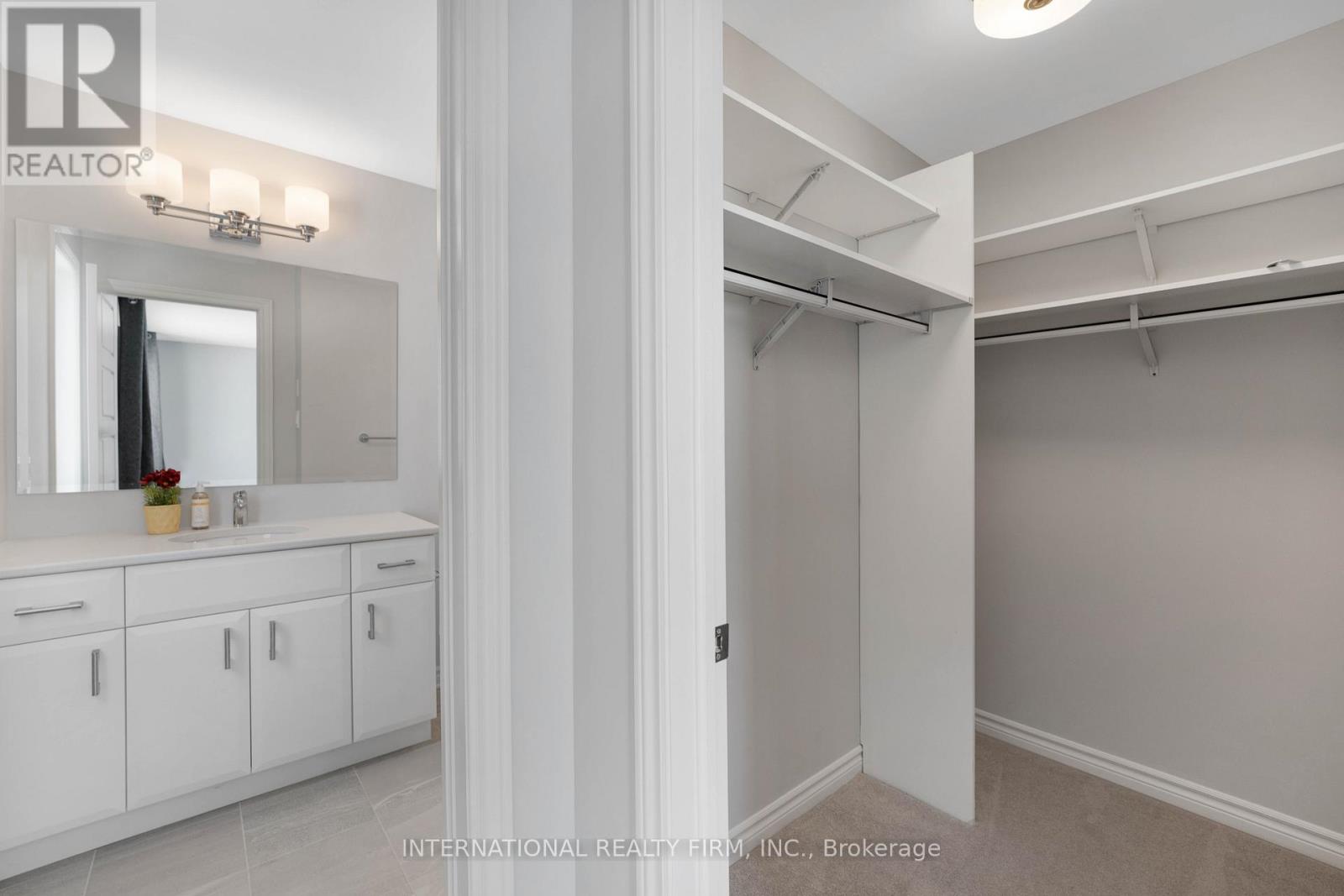 696 Moonflower Crescent