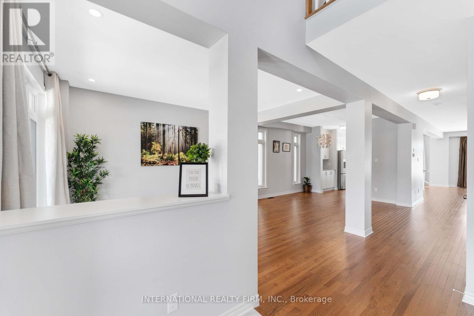 696 Moonflower Crescent