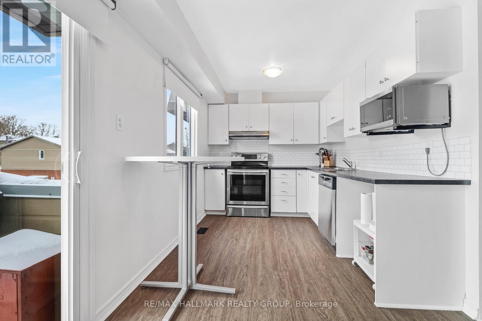 27 - 3205 Uplands Drive