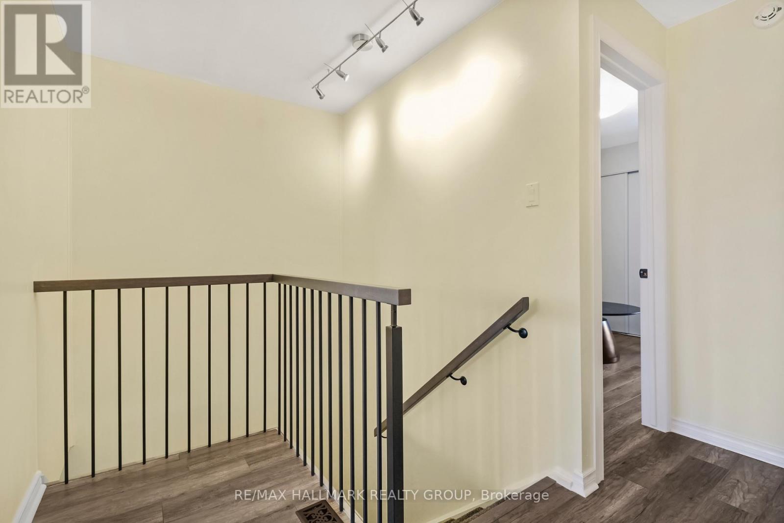 27 - 3205 Uplands Drive