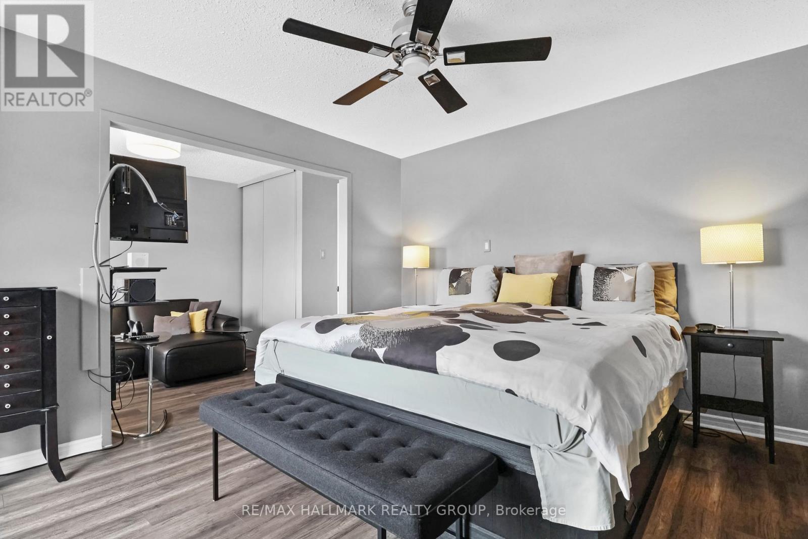 27 - 3205 Uplands Drive