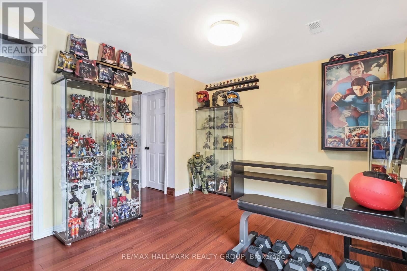 27 - 3205 Uplands Drive