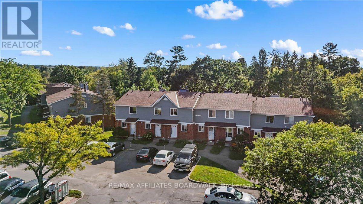 6482 Bilberry Drive W