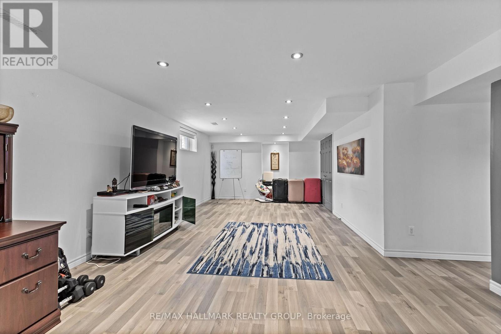 2266 Prospect Avenue