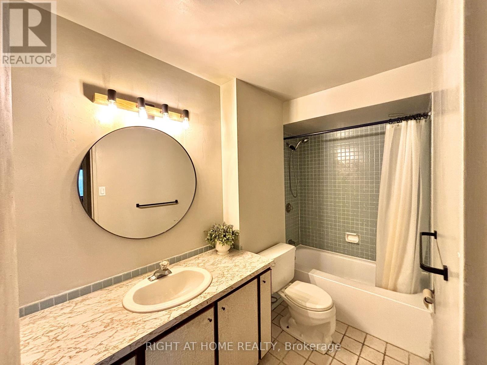 707 - 20 Chesterton Drive