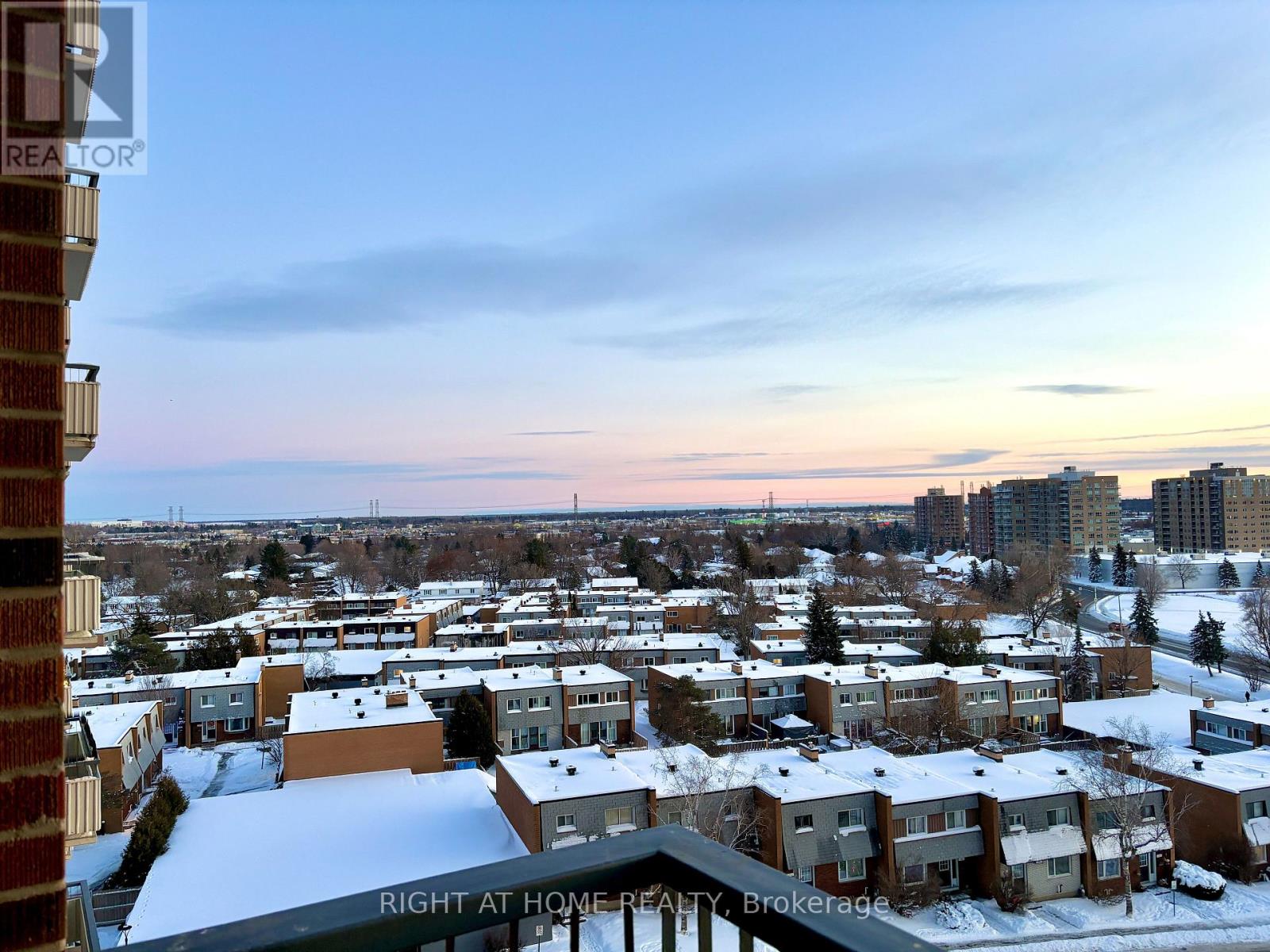 707 - 20 Chesterton Drive