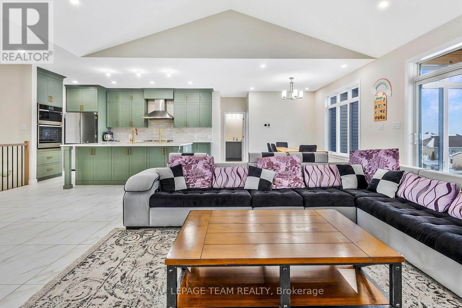 224 Trudeau Crescent