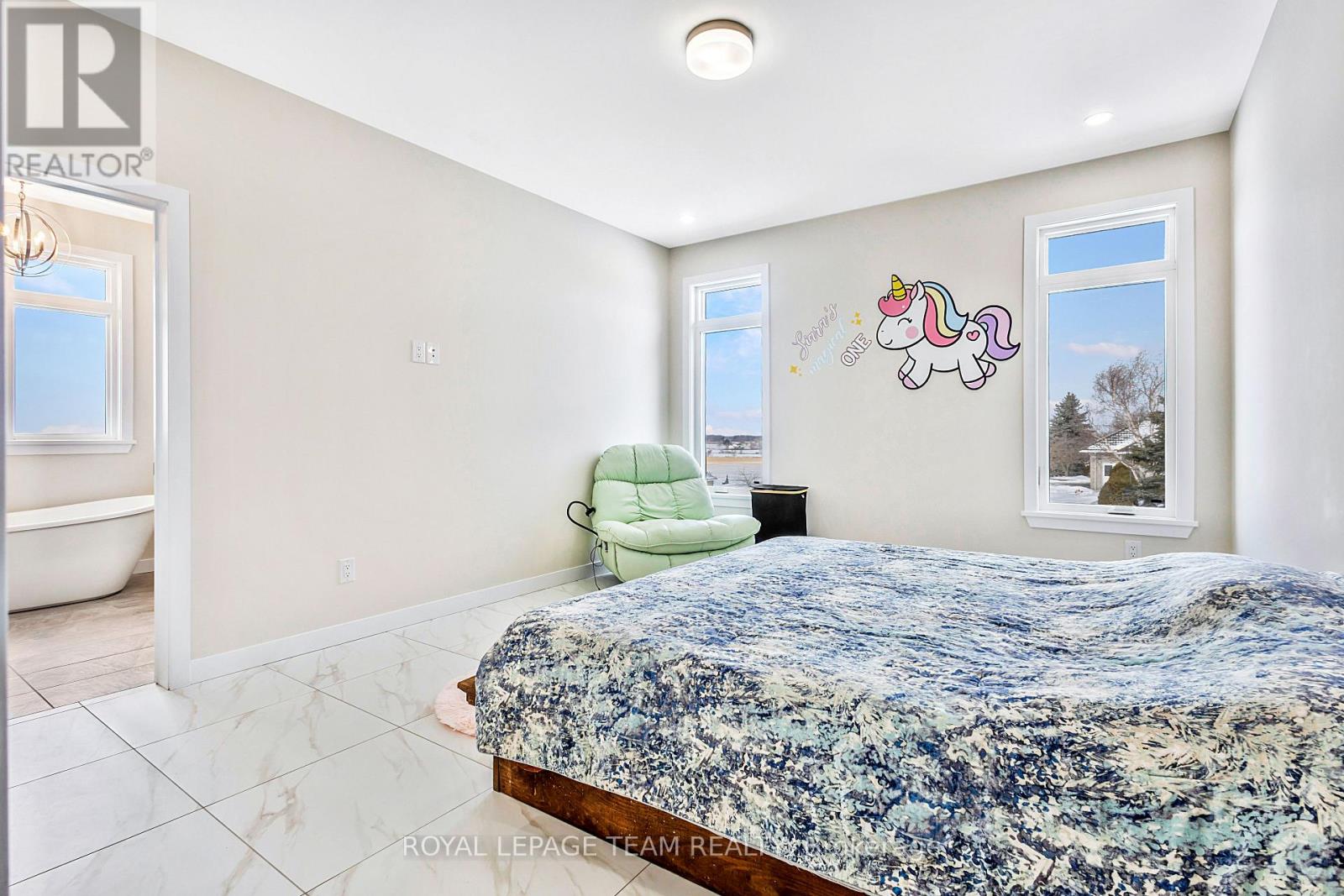 224 Trudeau Crescent