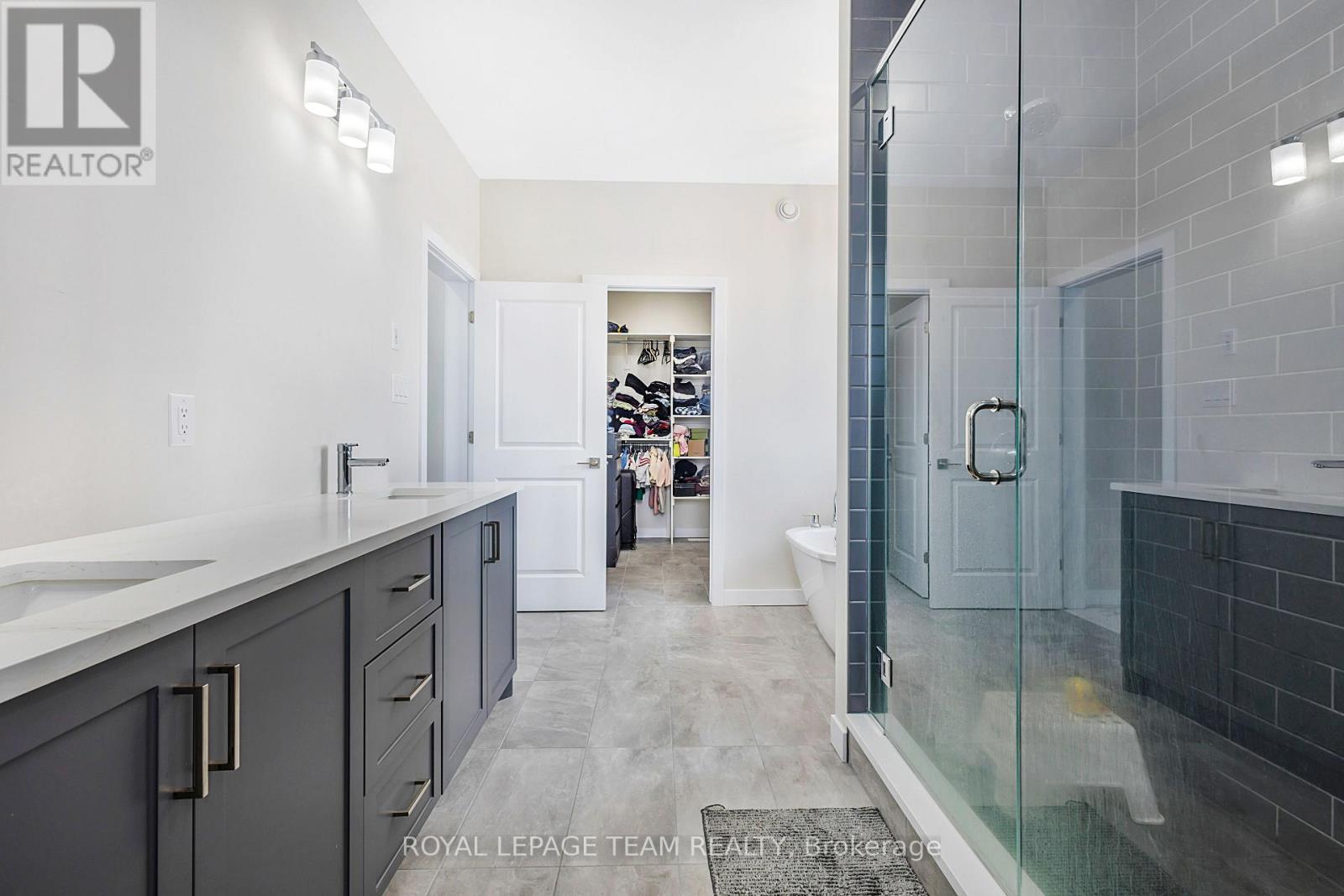 224 Trudeau Crescent