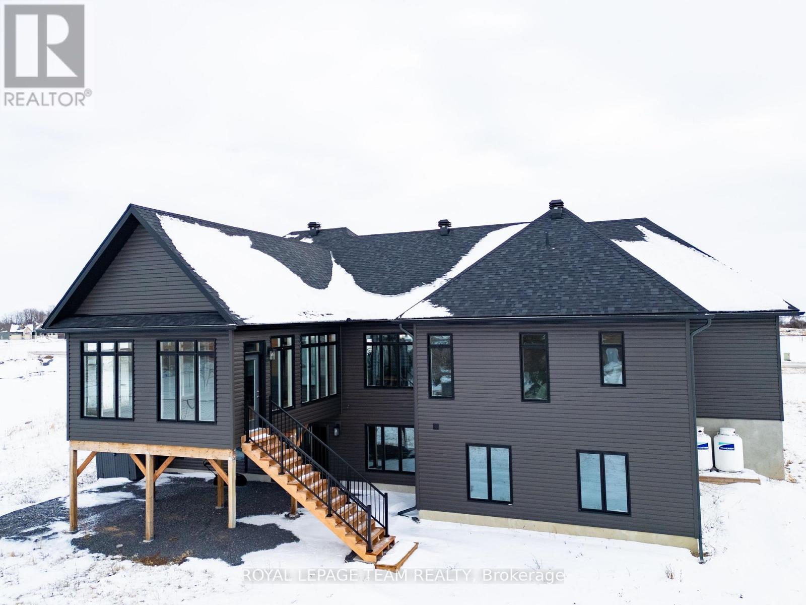 224 Trudeau Crescent