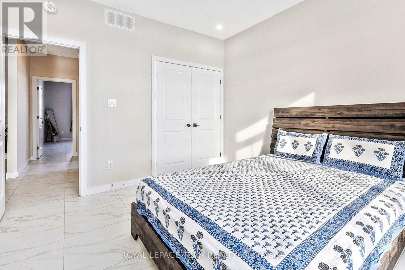 224 Trudeau Crescent