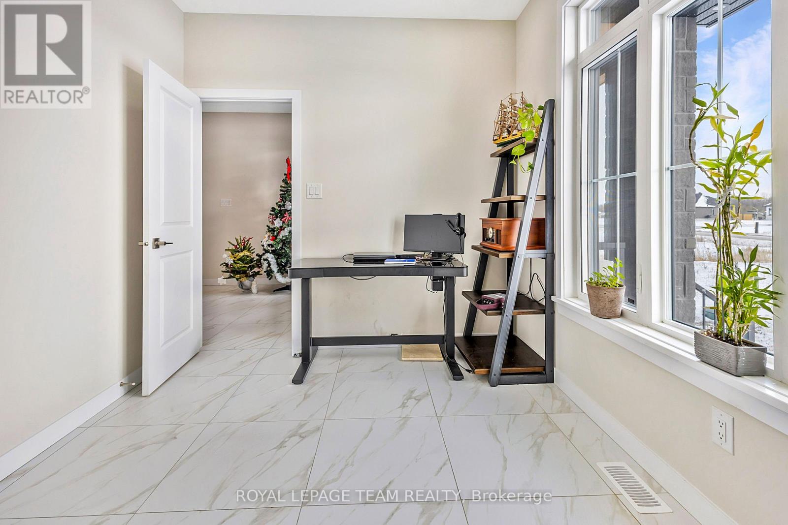 224 Trudeau Crescent