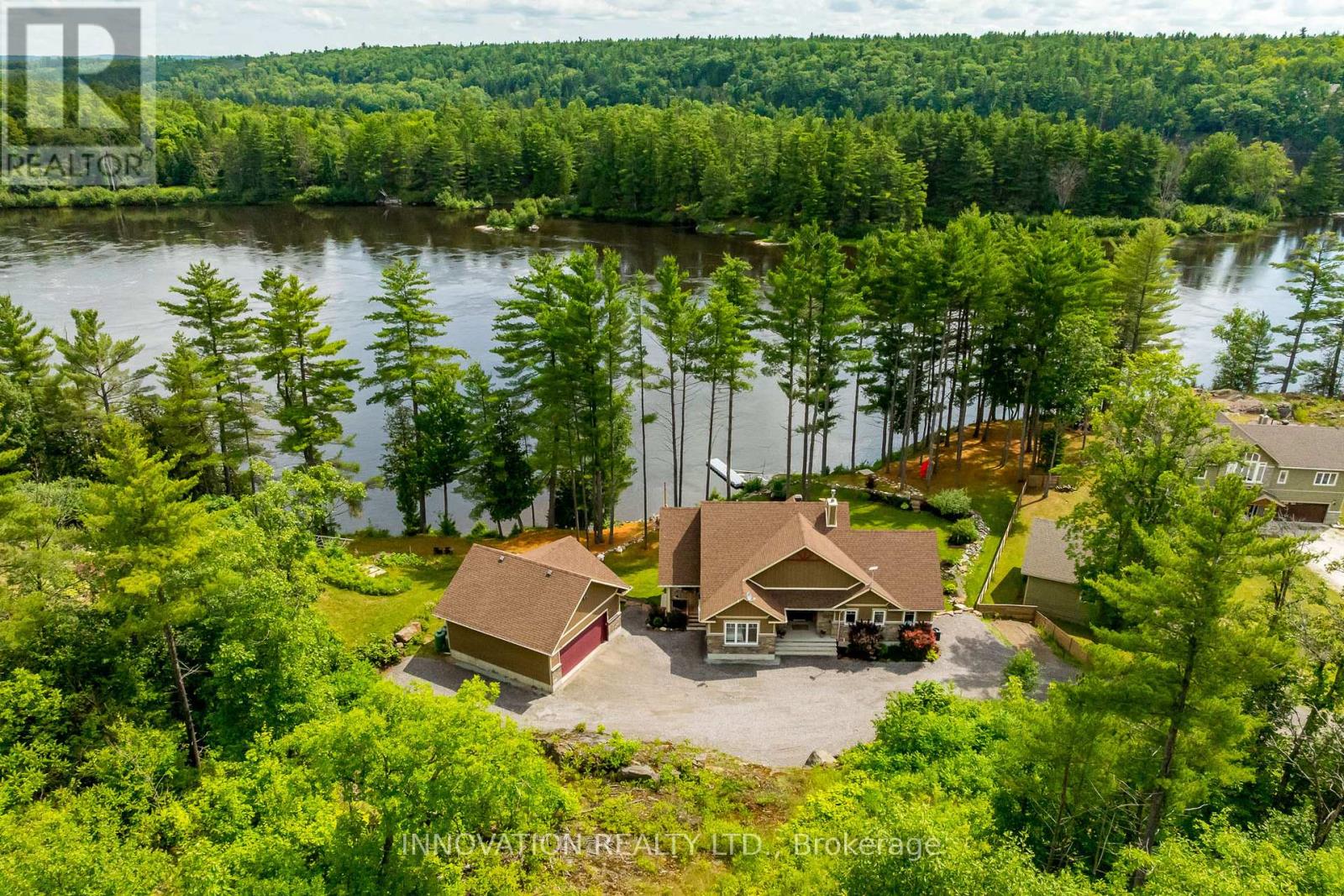 103 A Carriage Landing Drive