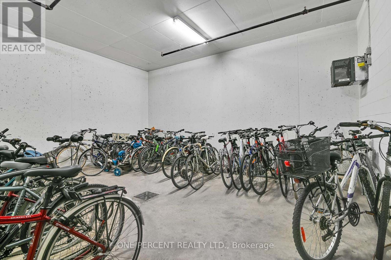 1112 - 235 Kent Street