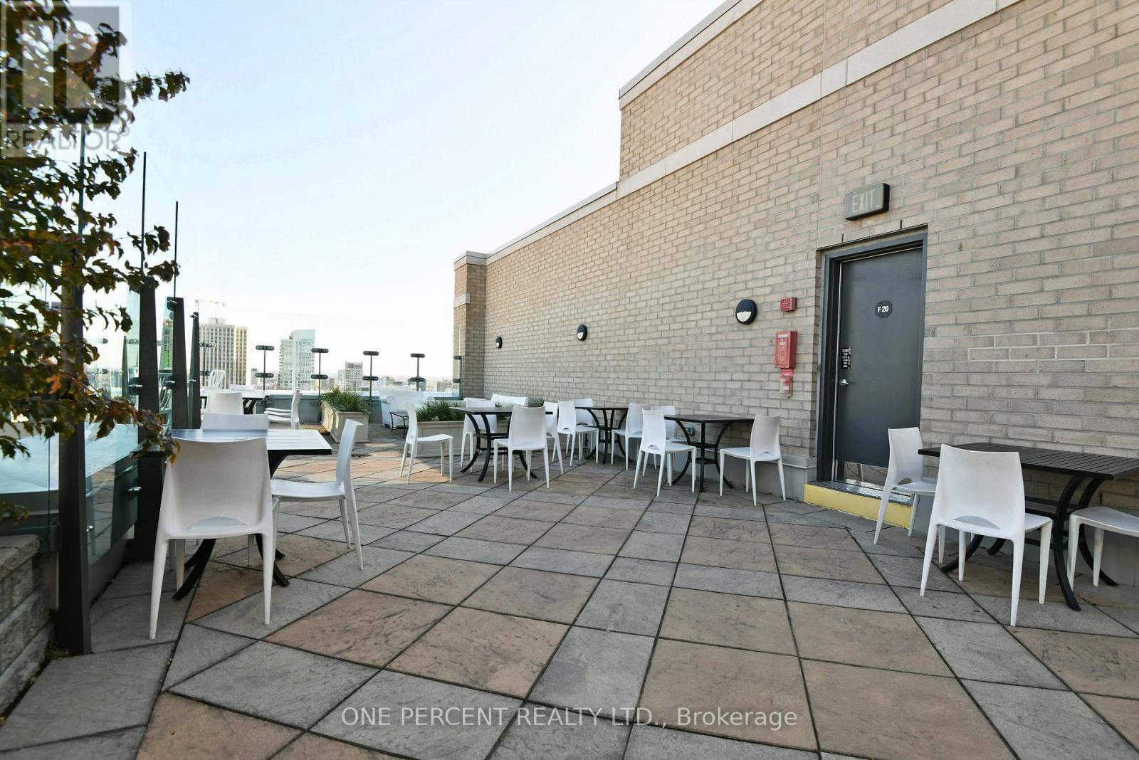 1112 - 235 Kent Street