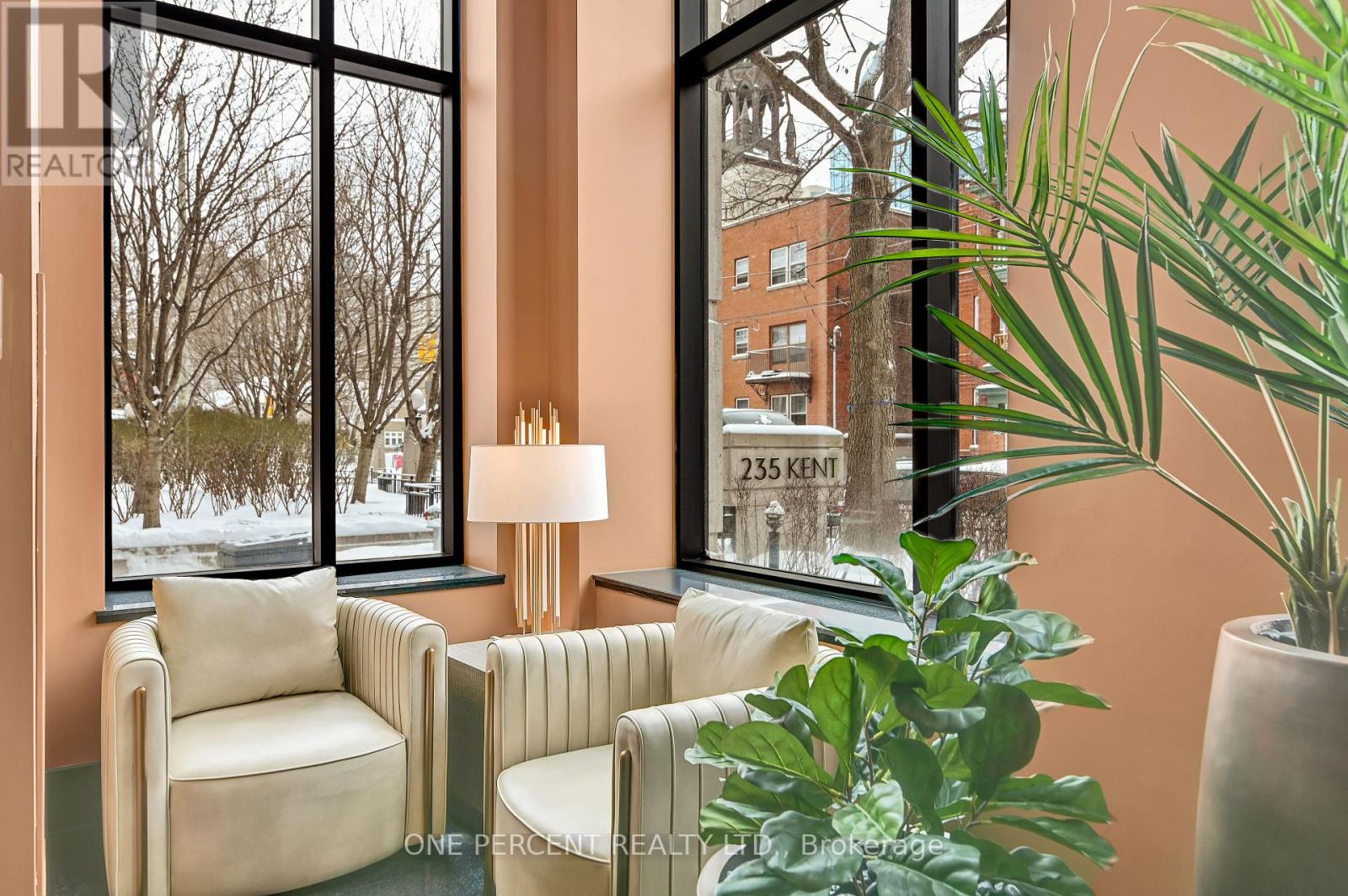 1112 - 235 Kent Street