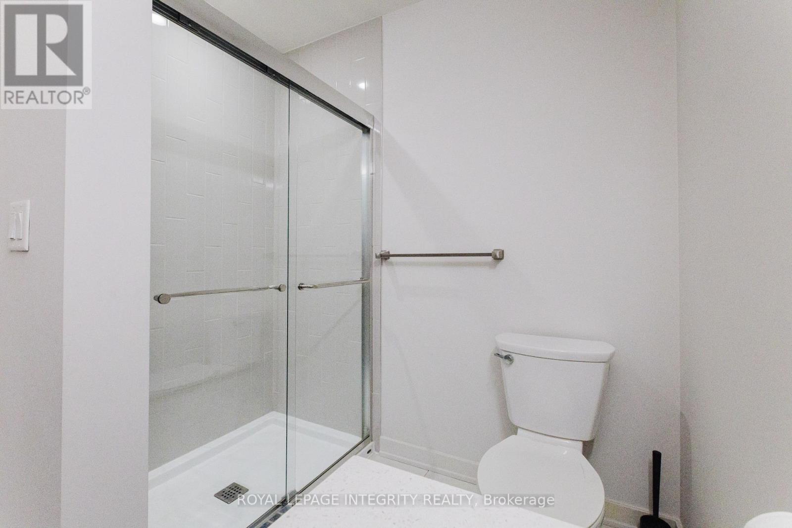 900 Chipping Circle S