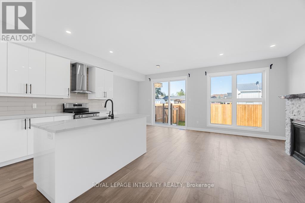 B - 875 Contour Street