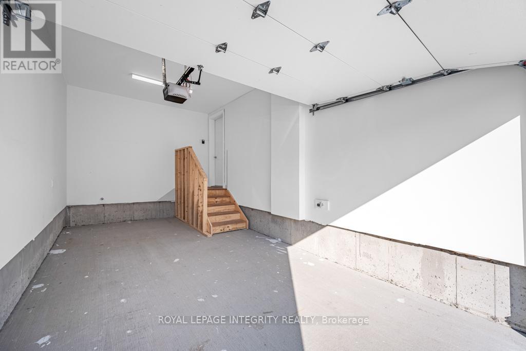 B - 875 Contour Street