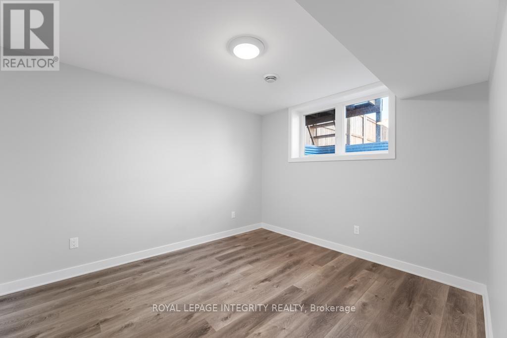 B - 875 Contour Street