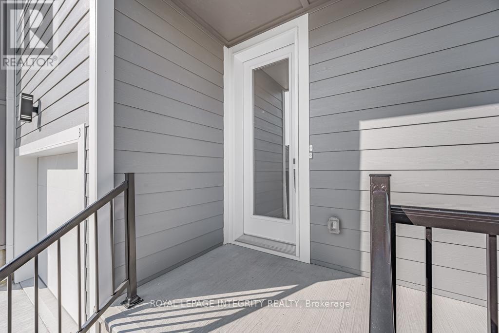 B - 875 Contour Street