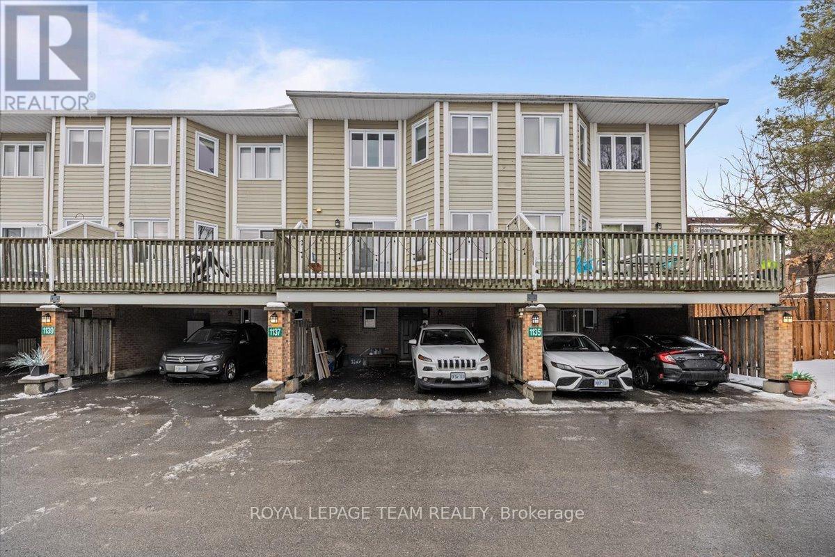 1137 Chimney Hill Way