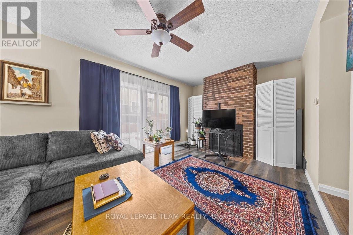 1137 Chimney Hill Way