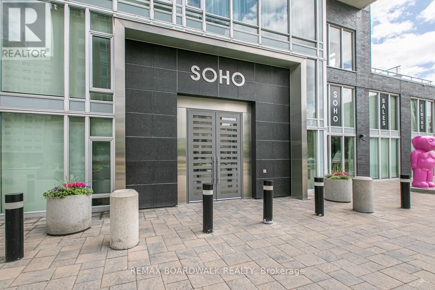 1807 - 111 Champagne Avenue S