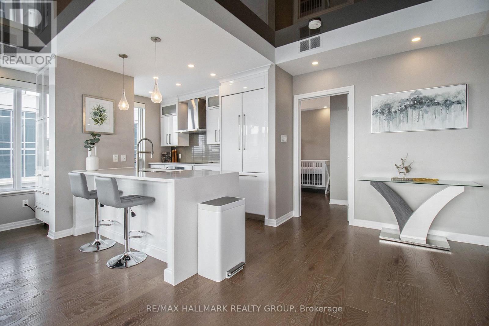 2706 - 195 Besserer Street