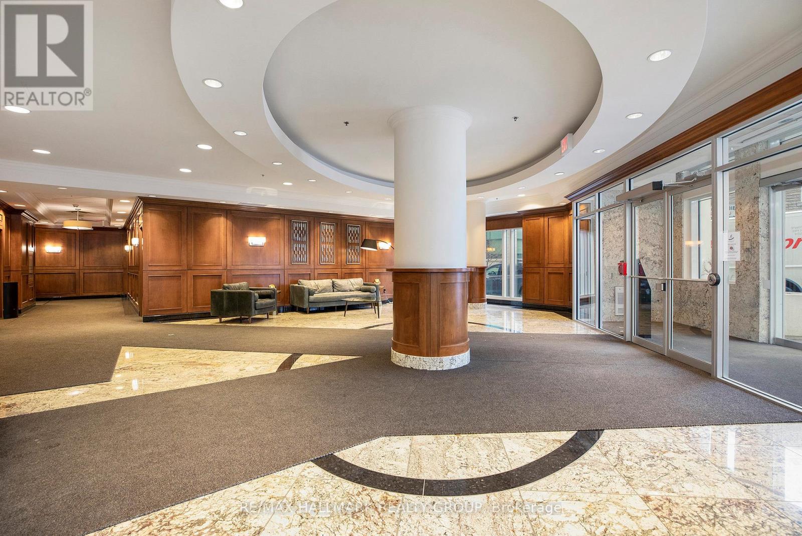 2706 - 195 Besserer Street