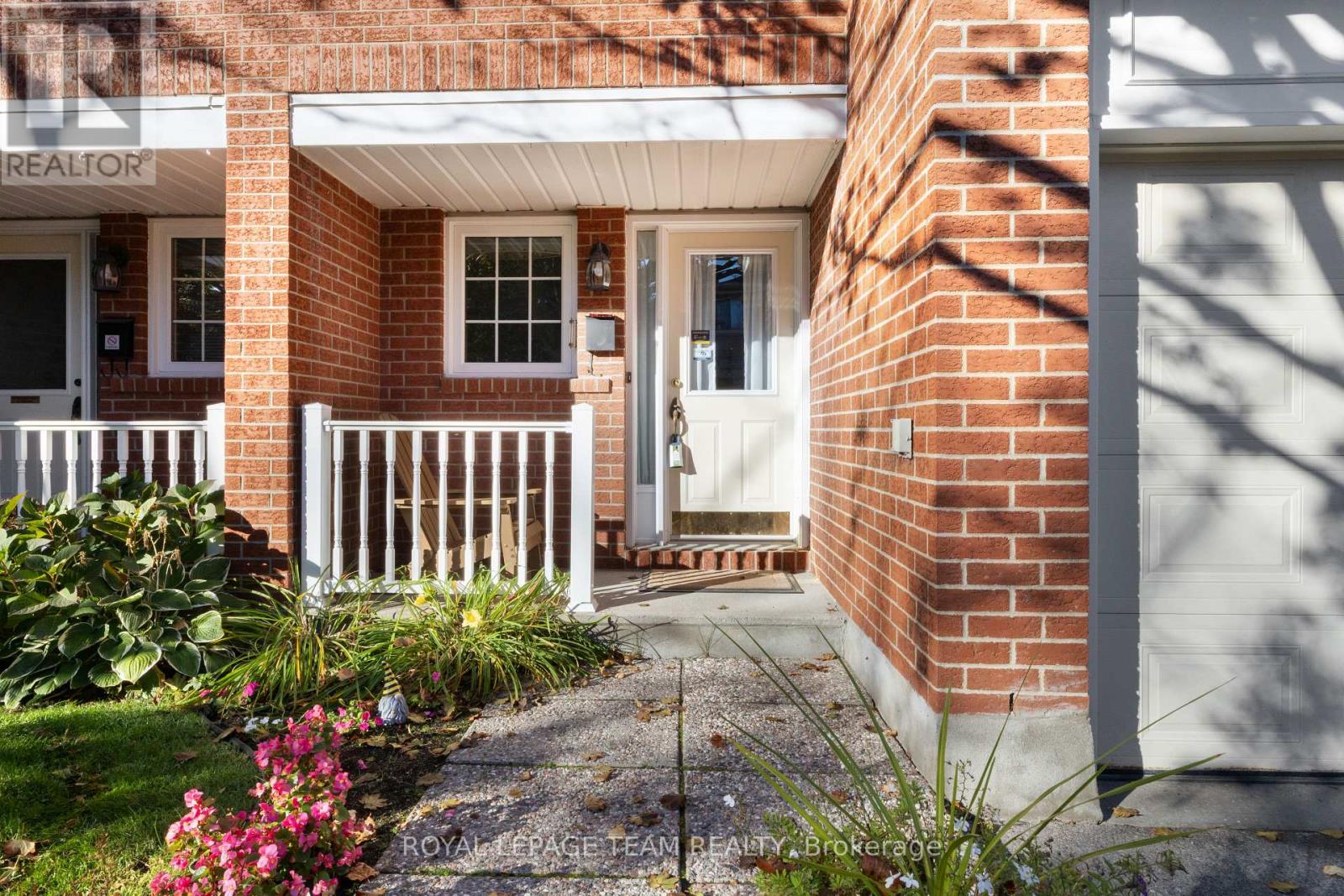 31 - 68 Grandcourt Drive