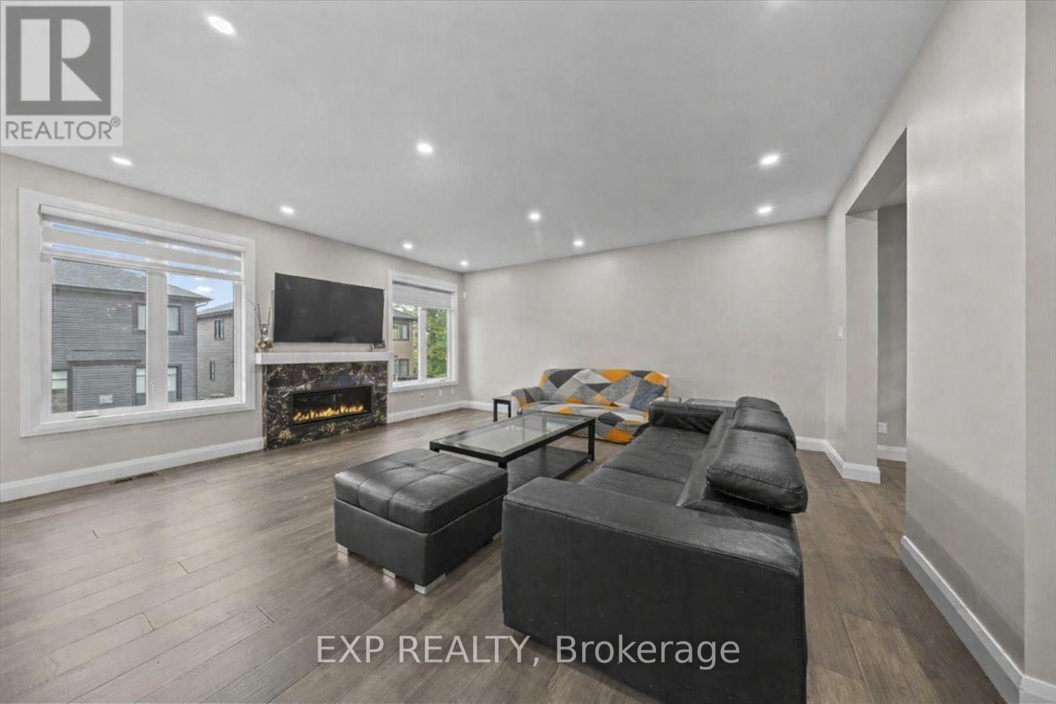 348 Abbeydale Circle