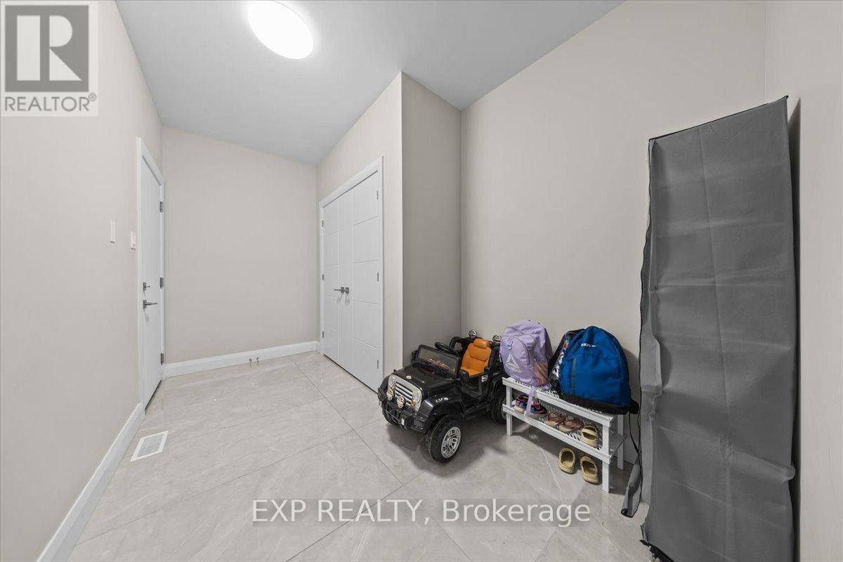 348 Abbeydale Circle