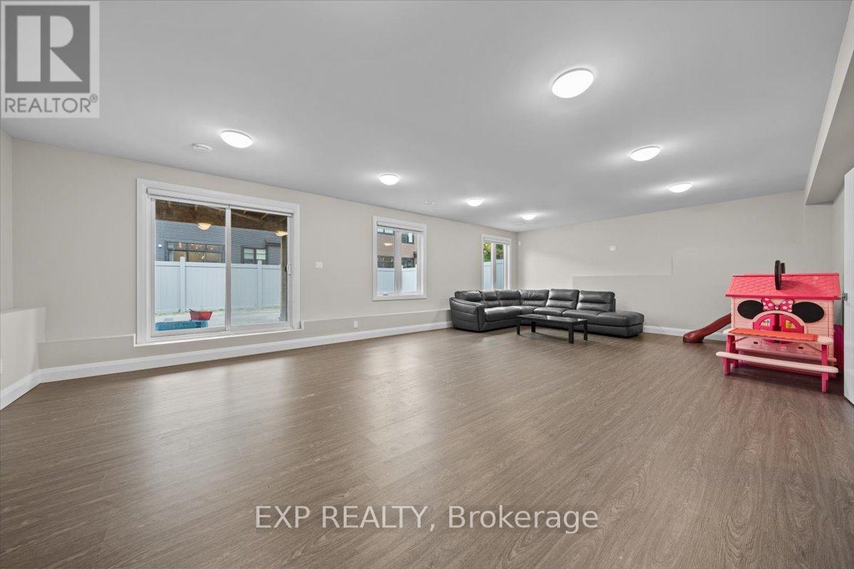 348 Abbeydale Circle