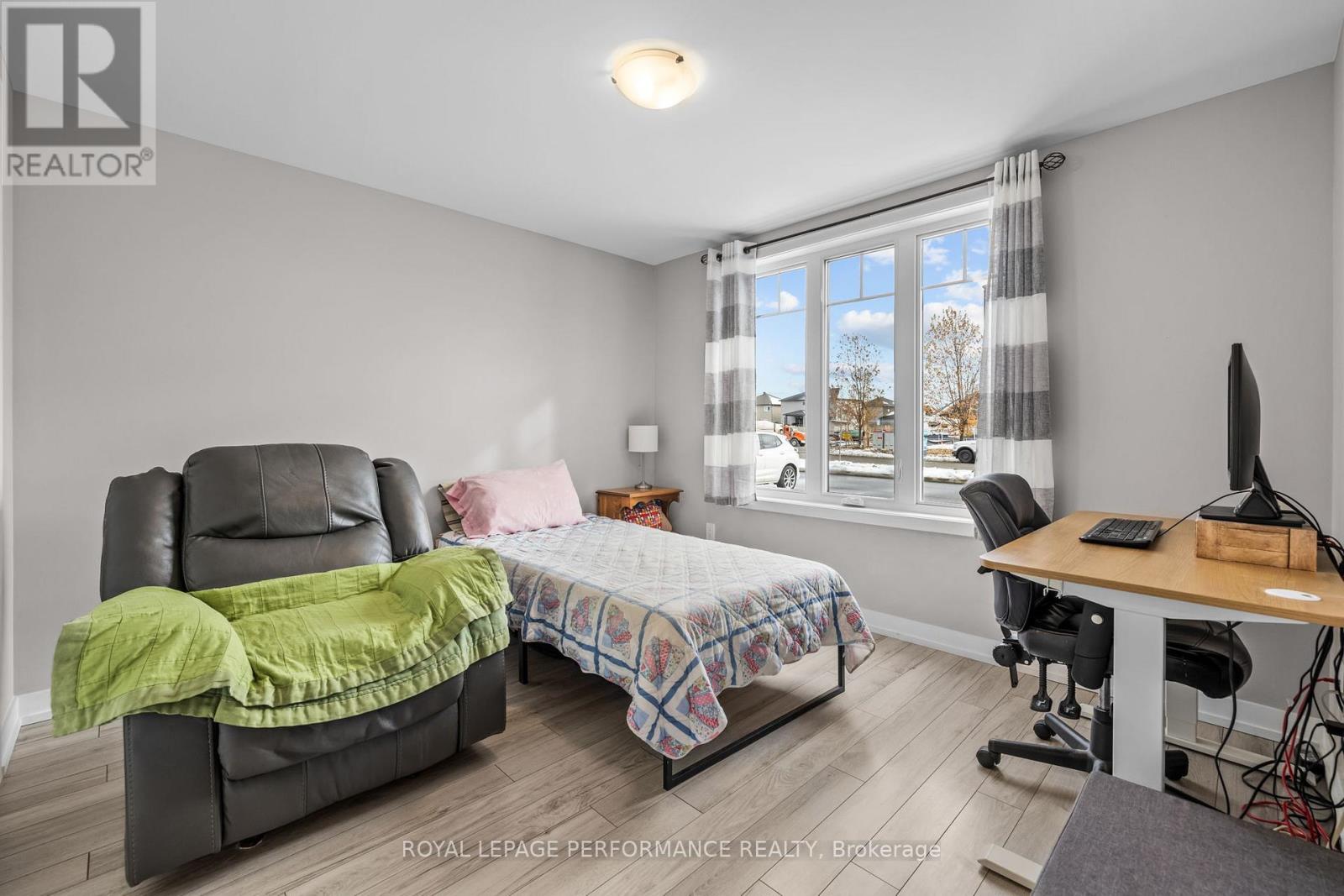 404 - 99 St Moritz Trail