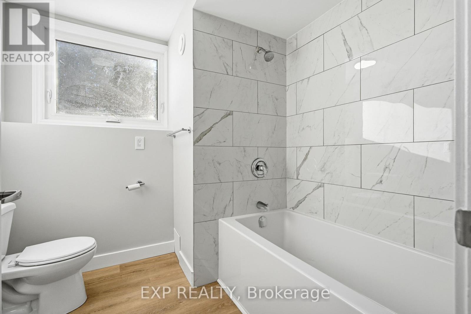 2158 Fillmore Crescent