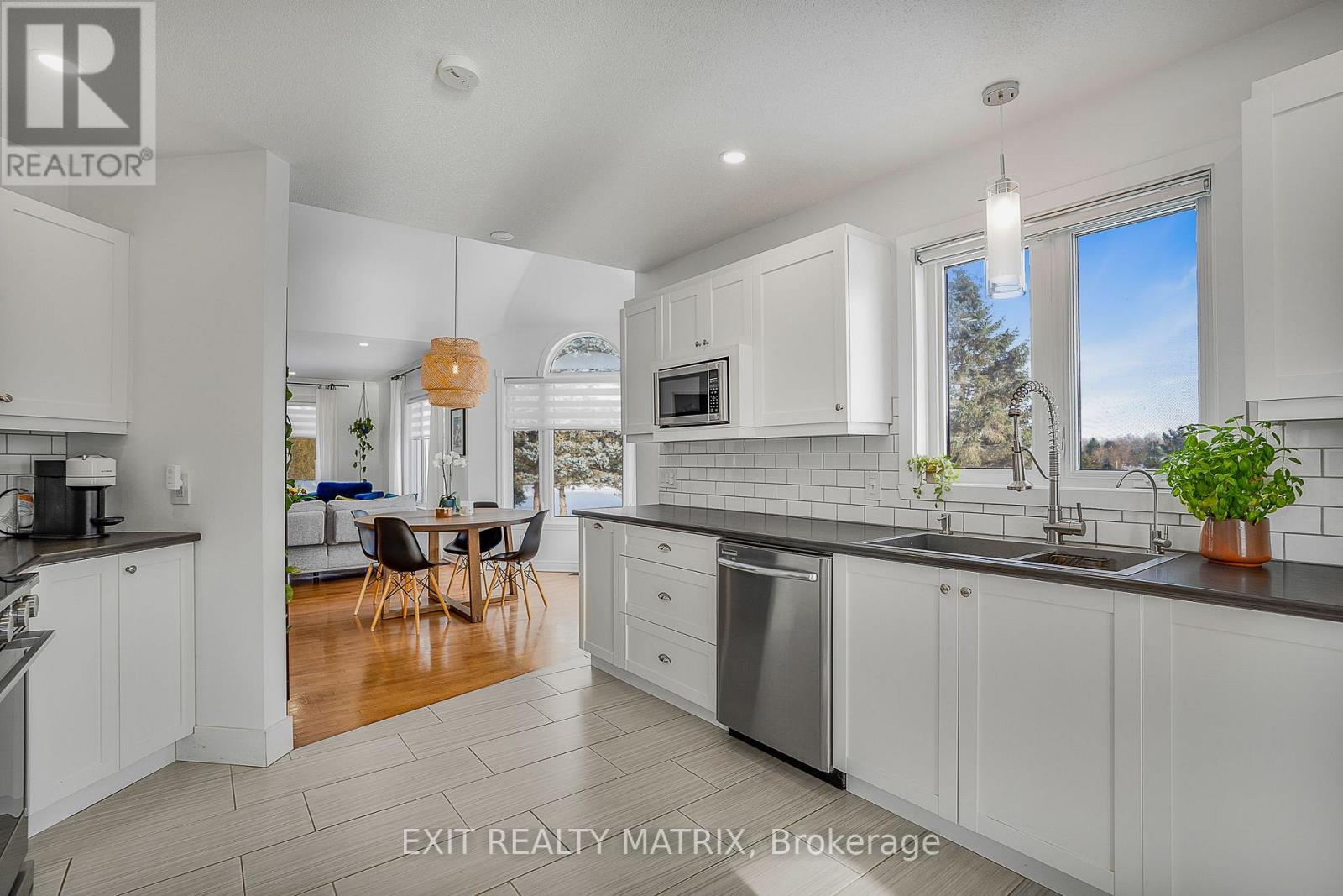 1540 Sandy Hill Road