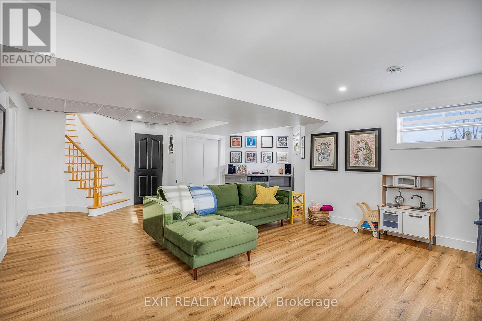 1540 Sandy Hill Road